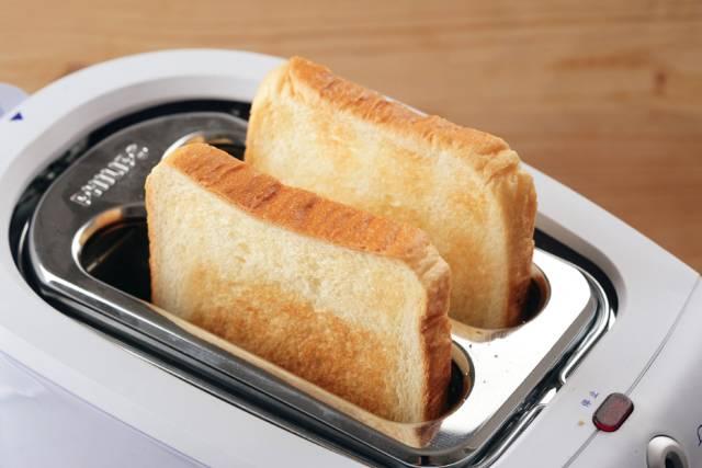 【食谱】免用搅拌机就能完成！无油面包恰巴达 面包机做面包食谱