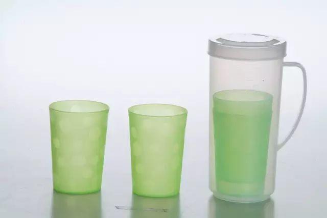 用塑料杯喝水有害健康吗？ 塑料杯有害吗